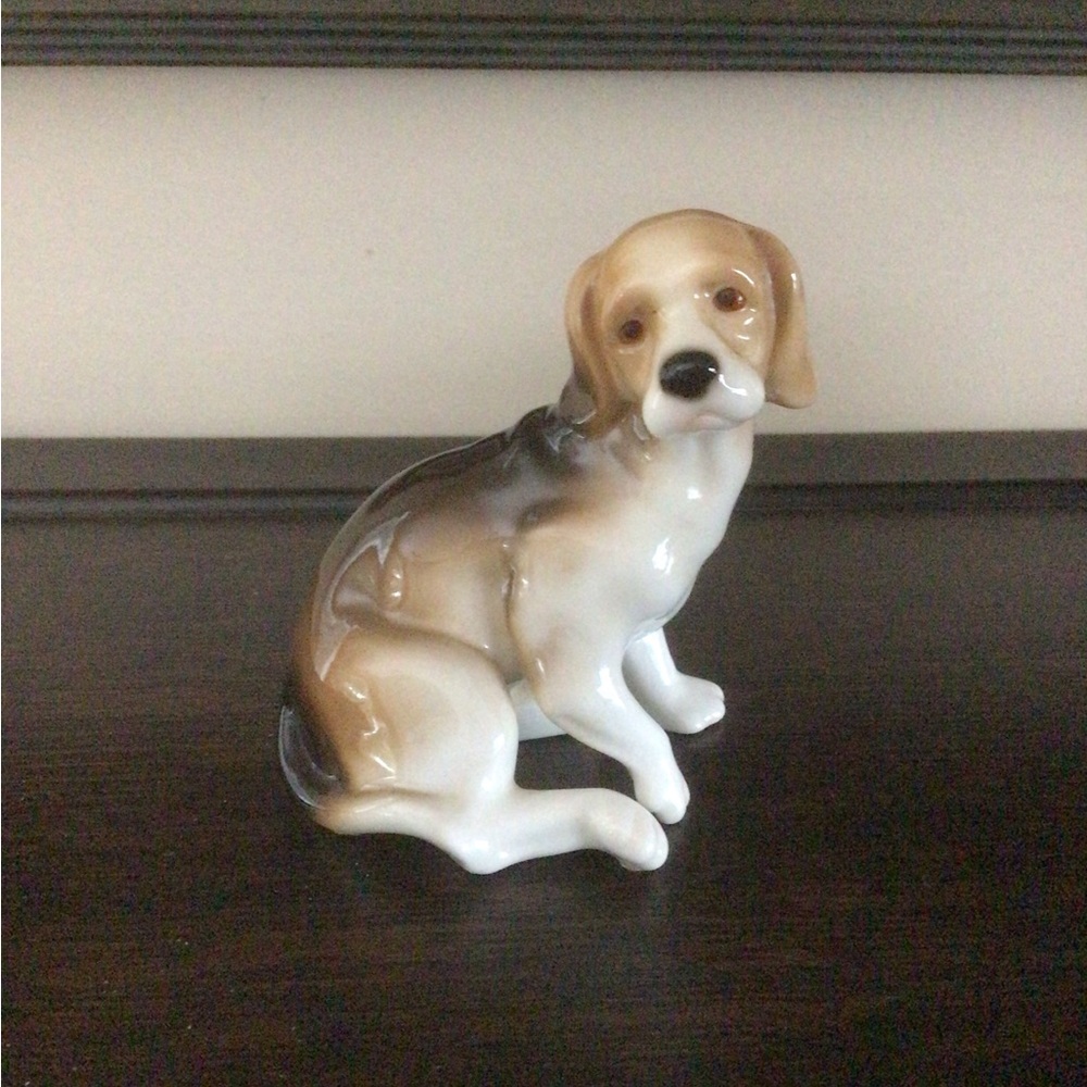 Beagle Dog Figurine